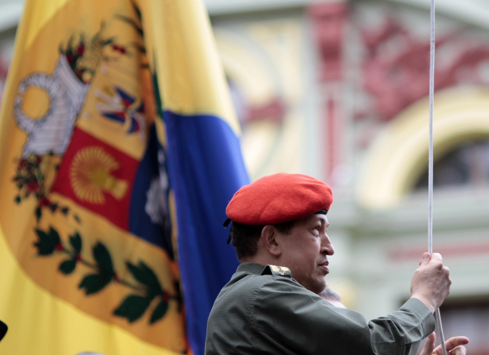 查韋斯出席慶典升國旗 赴巴西治療計劃遭批