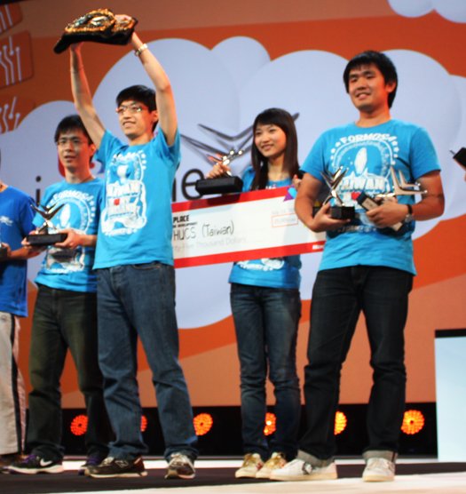 微軟“創(chuàng)新杯”紐約落幕 臺灣團(tuán)隊(duì)?wèi){借火災(zāi)逃生系統(tǒng)奪冠