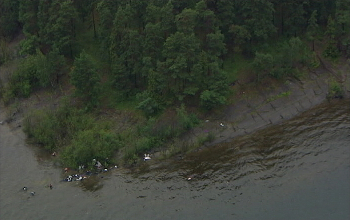 于特島:85名夏令營(yíng)青少年命喪血腥屠殺