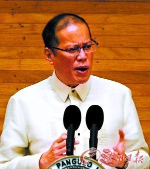 菲律賓上萬人游行抗議總統未能緩解民眾苦難