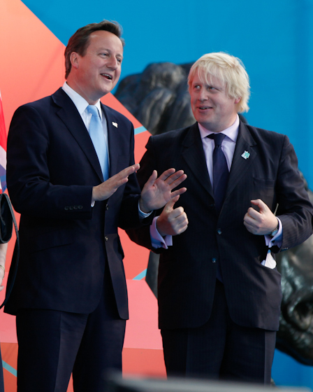 倫敦奧運(yùn)倒計(jì)時(shí)一周年：特色慶典 獎(jiǎng)牌亮相（組圖）