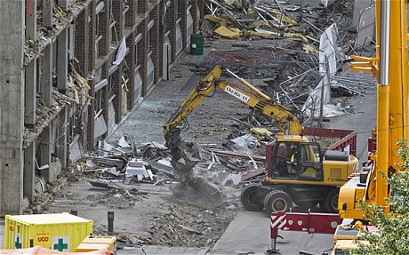 布雷維克將再度受審起訴要等明年 警方否認反應遲鈍