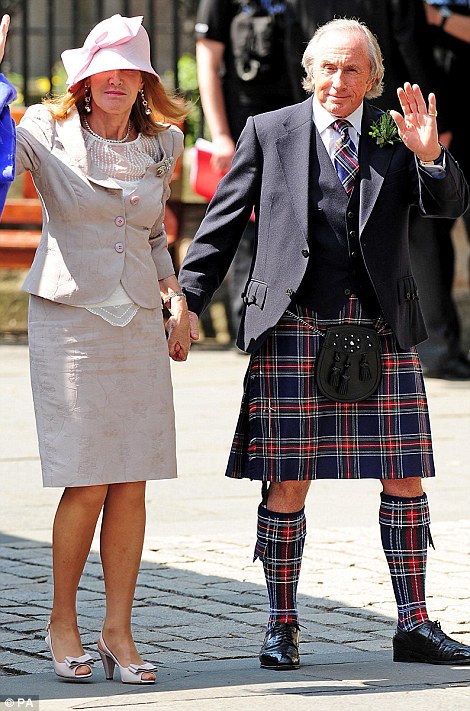 組圖：英女王長外孫女與橄欖球名將完婚