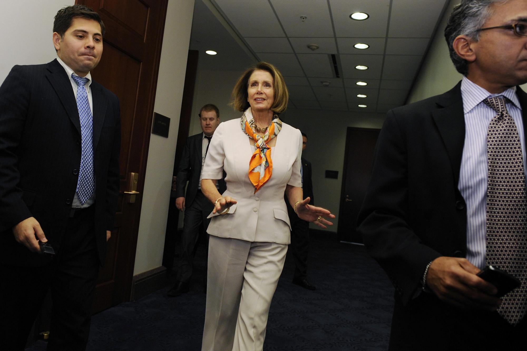 債務(wù)方案獲眾院批準(zhǔn):奧巴馬“賣萌”稱己可愛、普京怒批美國(guó)“寄生蟲”