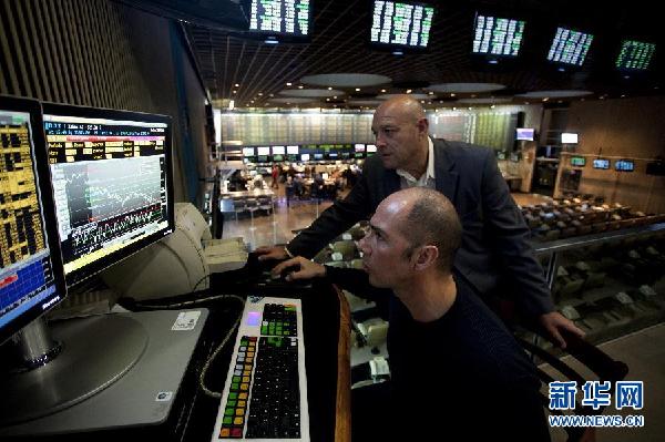 全球股市遭美“空襲”一片慘綠