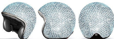 這樣的頭盔你敢戴嗎？哈薩克斯坦個性頭盔受熱捧