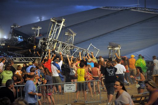 美國印第安納州演唱會(huì)舞臺(tái)因強(qiáng)風(fēng)坍塌 已有4人死亡