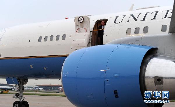 美國(guó)副總統(tǒng)拜登抵達(dá)北京(組圖)