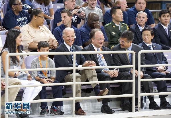 美國副總統拜登抵達北京（組圖）