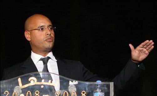 反對派宣稱控制首都 卡扎菲不知所蹤妻兒“就擒”