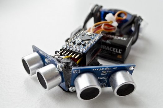 盲人新福音 美發明家造“會探路”的超聲波手套