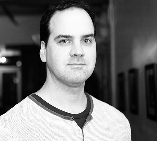 盲人新福音 美發明家造“會探路”的超聲波手套