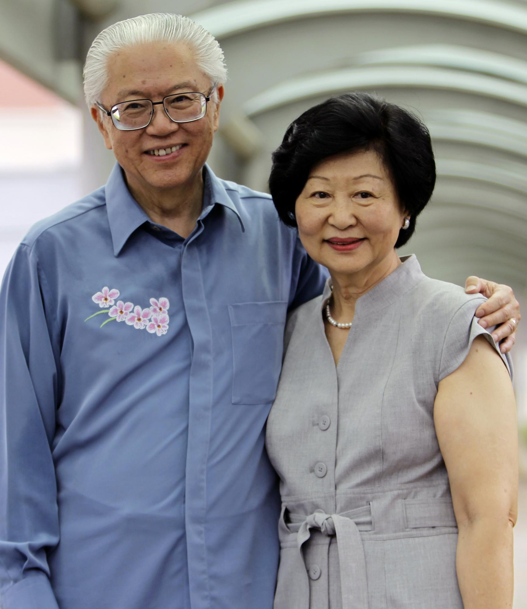 新加坡首次舉行真正總統選舉 前副總理陳慶炎當選