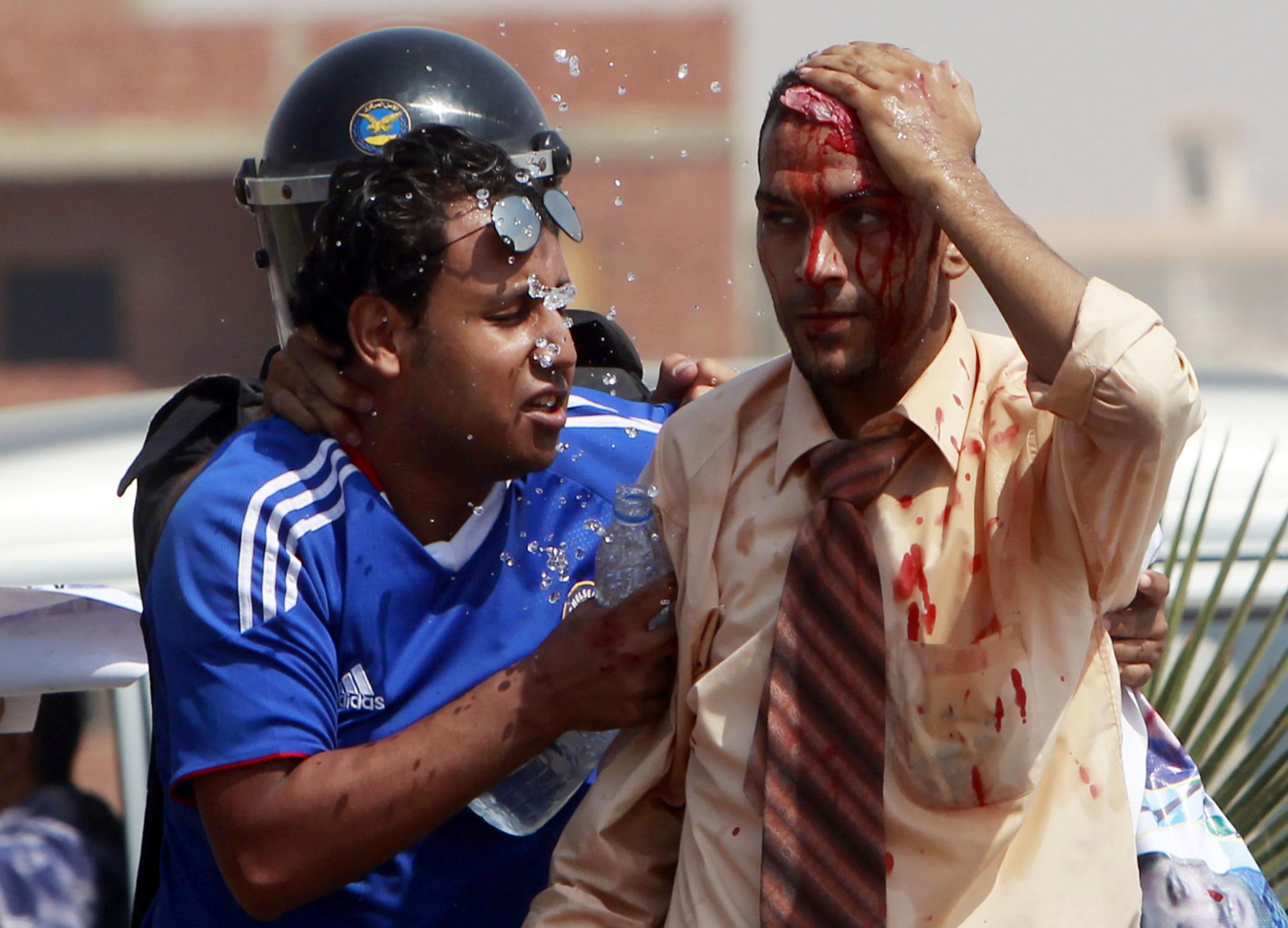 穆巴拉克接受第3次庭審 法庭傳訊首批證人