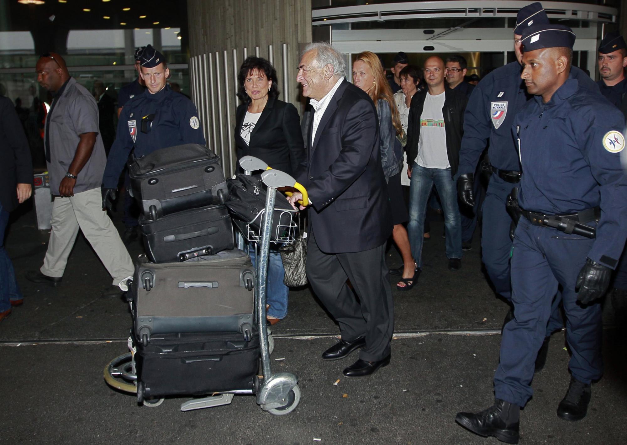 卡恩回國后路在何方?或為社會黨總統(tǒng)競選助一臂之力