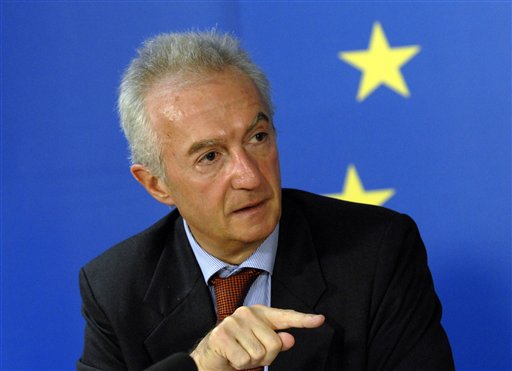 利反對派“被虐”領導人欲起訴英政府 多種武器流入基地