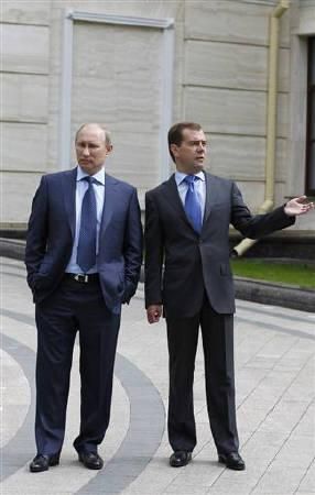 梅德韋杰夫經濟顧問稱普京威信減退