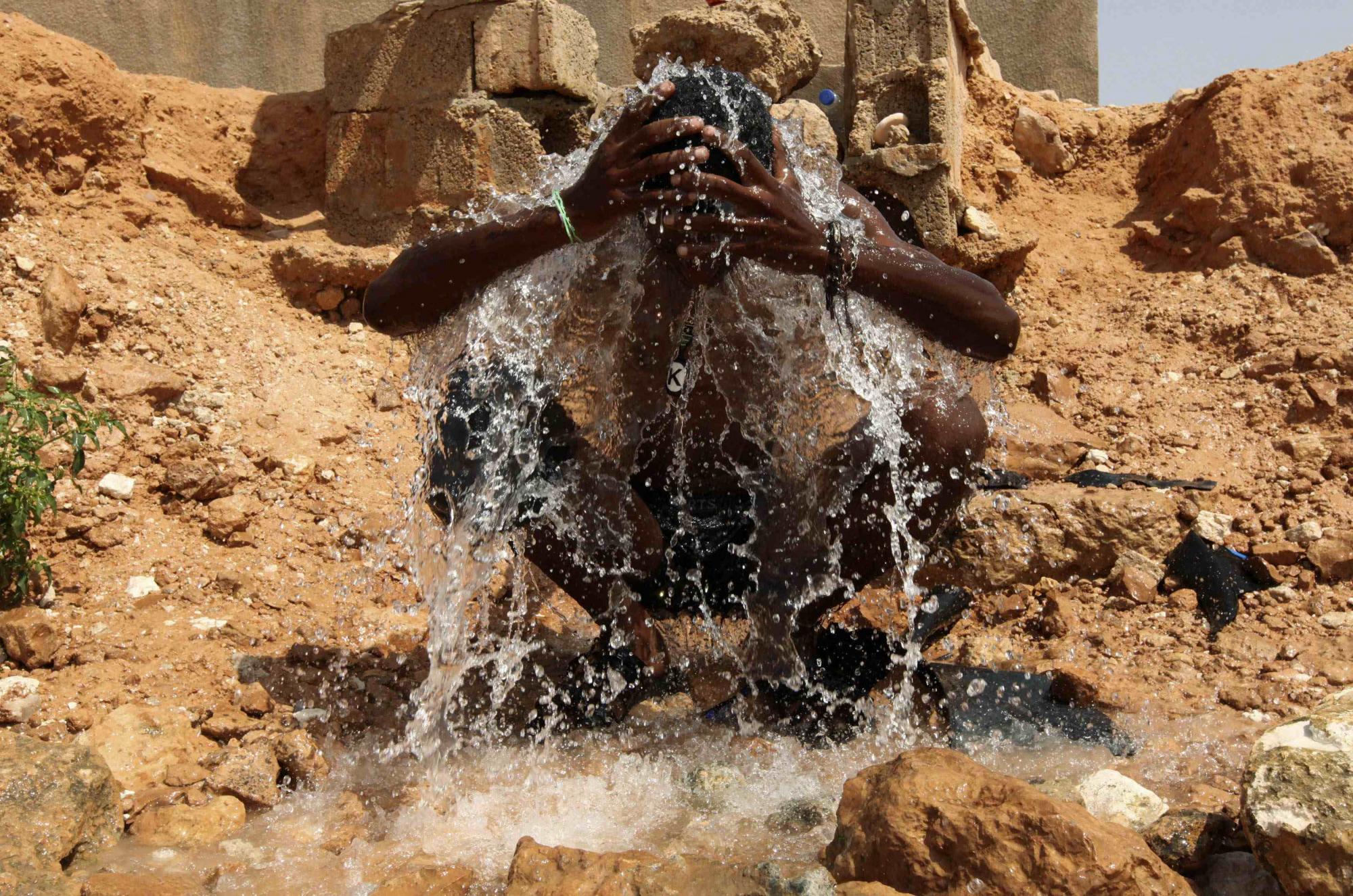 卡扎菲曾藏身利邊境村莊?美方稱其未赴尼日爾