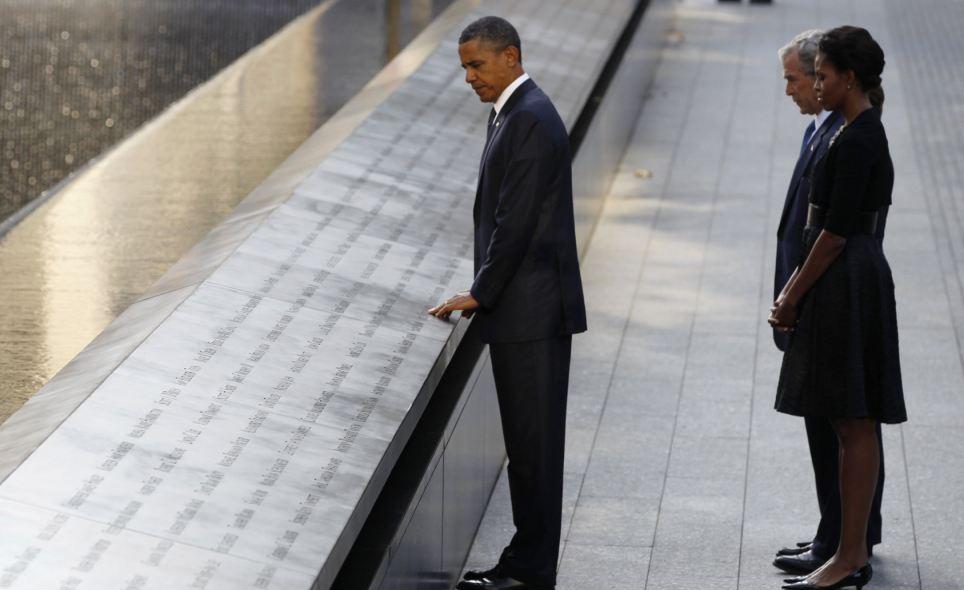 奧巴馬、小布什齊現身9•11紀念儀式 美駐英使館外爆發抗議