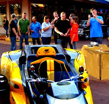 美下崗航天飛機工程師再就業 造“火箭式”機動車受熱捧