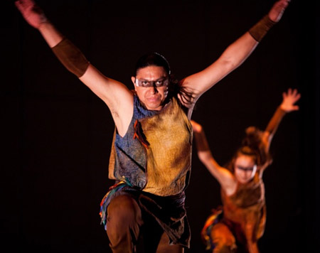 加拿大“紅色天空”舞蹈團訪華 《天路》盡顯原住民文化