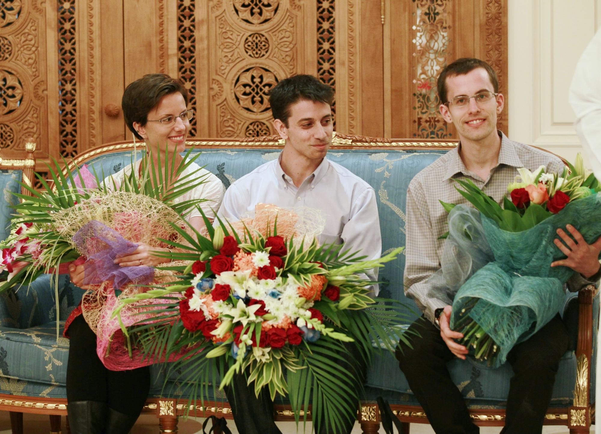 美國登山客從阿曼回國 慨嘆擁抱親人的喜悅永留心間