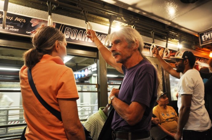 近百年歷史車(chē)廂重新使用 紐約市民地鐵上體驗(yàn)回到過(guò)去