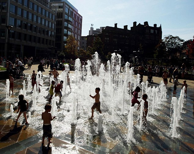 “秋老虎”發(fā)威 英國10月高溫打破歷史紀(jì)錄