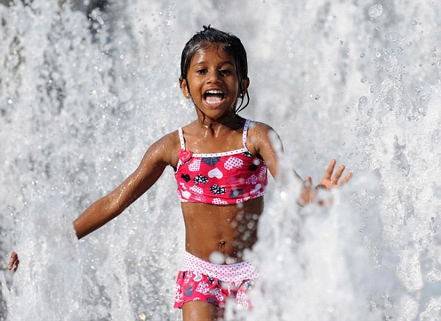 “秋老虎”發(fā)威 英國10月高溫打破歷史紀(jì)錄