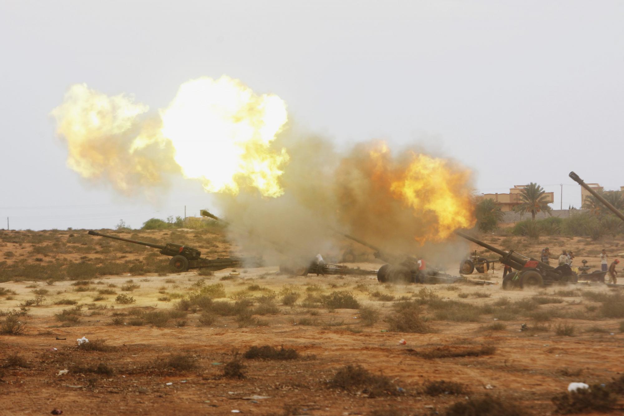 利比亞1萬枚導彈“下落不明” 卡扎菲三子否認所有腐敗指控