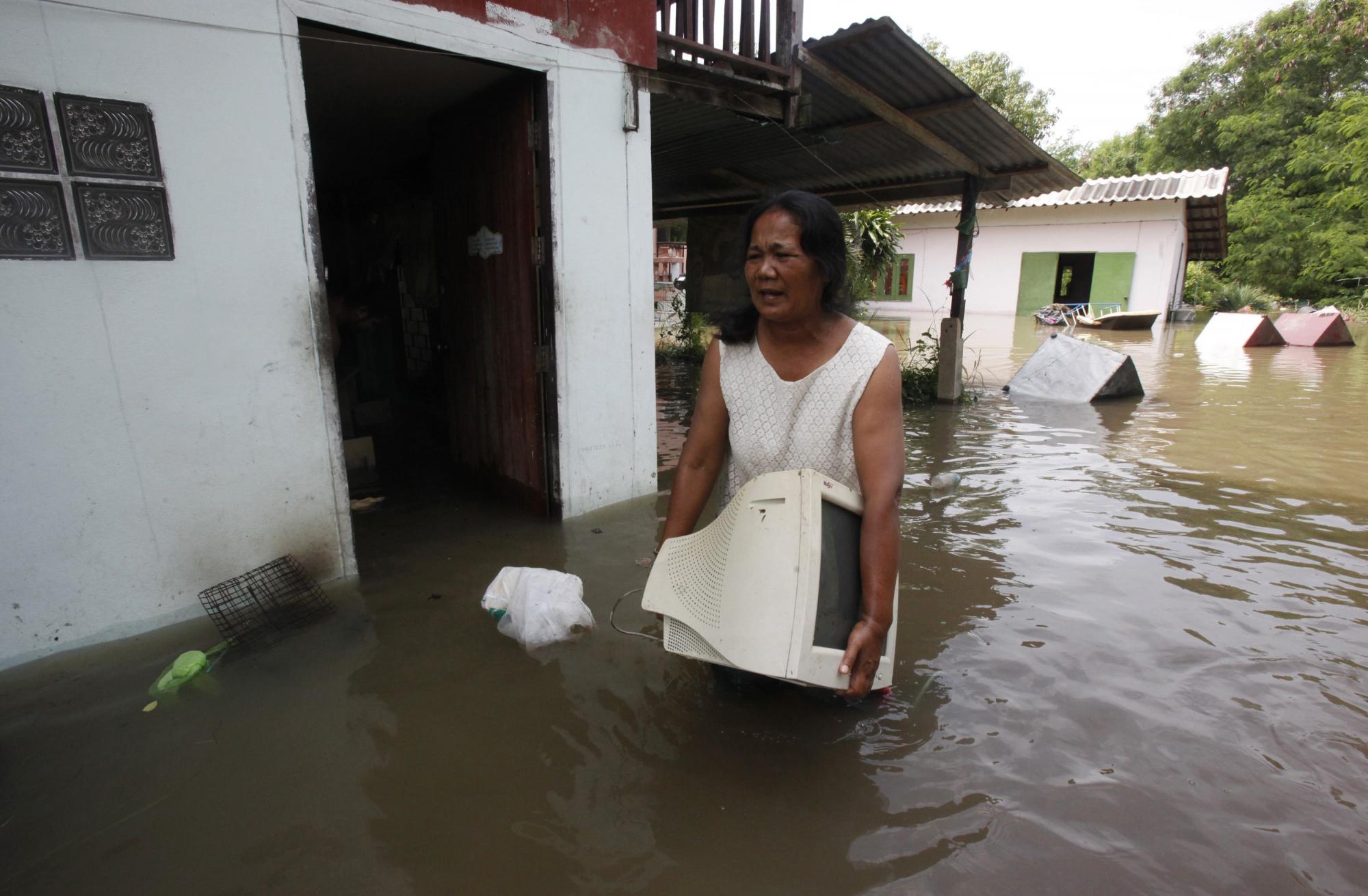 英拉微博被黑疑是“內鬼”所為 反對黨否認密謀“造反”
