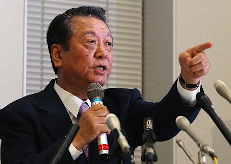 小澤一郎兩次出庭受審后突發急病 被送醫院搶救