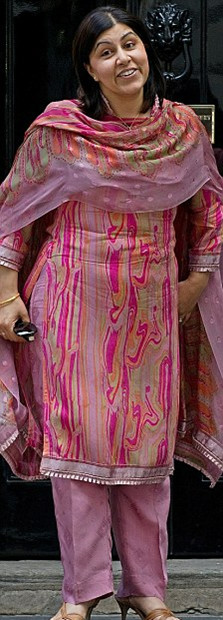 英國(guó)首相助手抨擊內(nèi)閣女大臣著裝丑陋、不堪入目