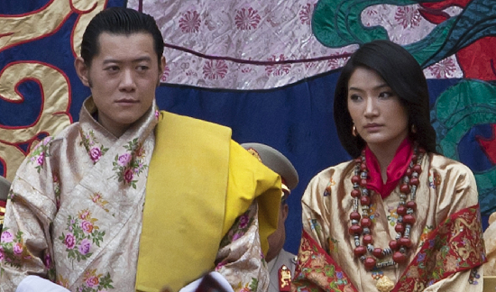 不丹“最帥國王”大婚迎娶平民妻子（組圖）