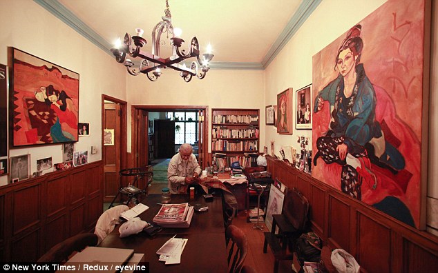 美97歲喜劇演員住豪宅當(dāng)乞丐 堅持17年只為慈善