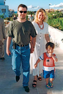 梅德韋杰夫讓位因普京支持率更高 獨子曾出演小英雄?