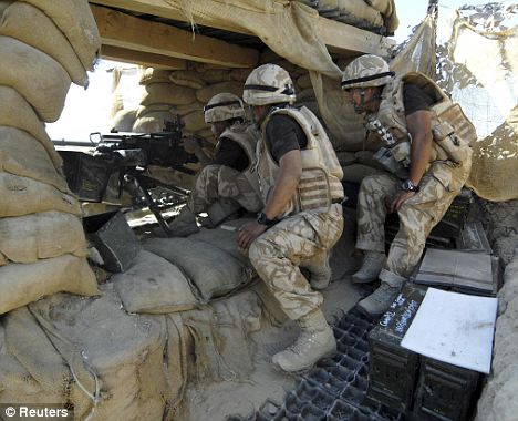 英國(guó)曾派4名未成年士兵上戰(zhàn)場(chǎng) 招致猛烈批評(píng)