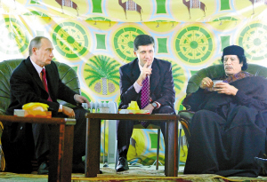 英雄”末路——中東狂人卡扎菲的傳奇一生