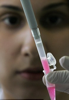 英“人造”血未來兩年內開始人體實驗 有望解決血源短缺