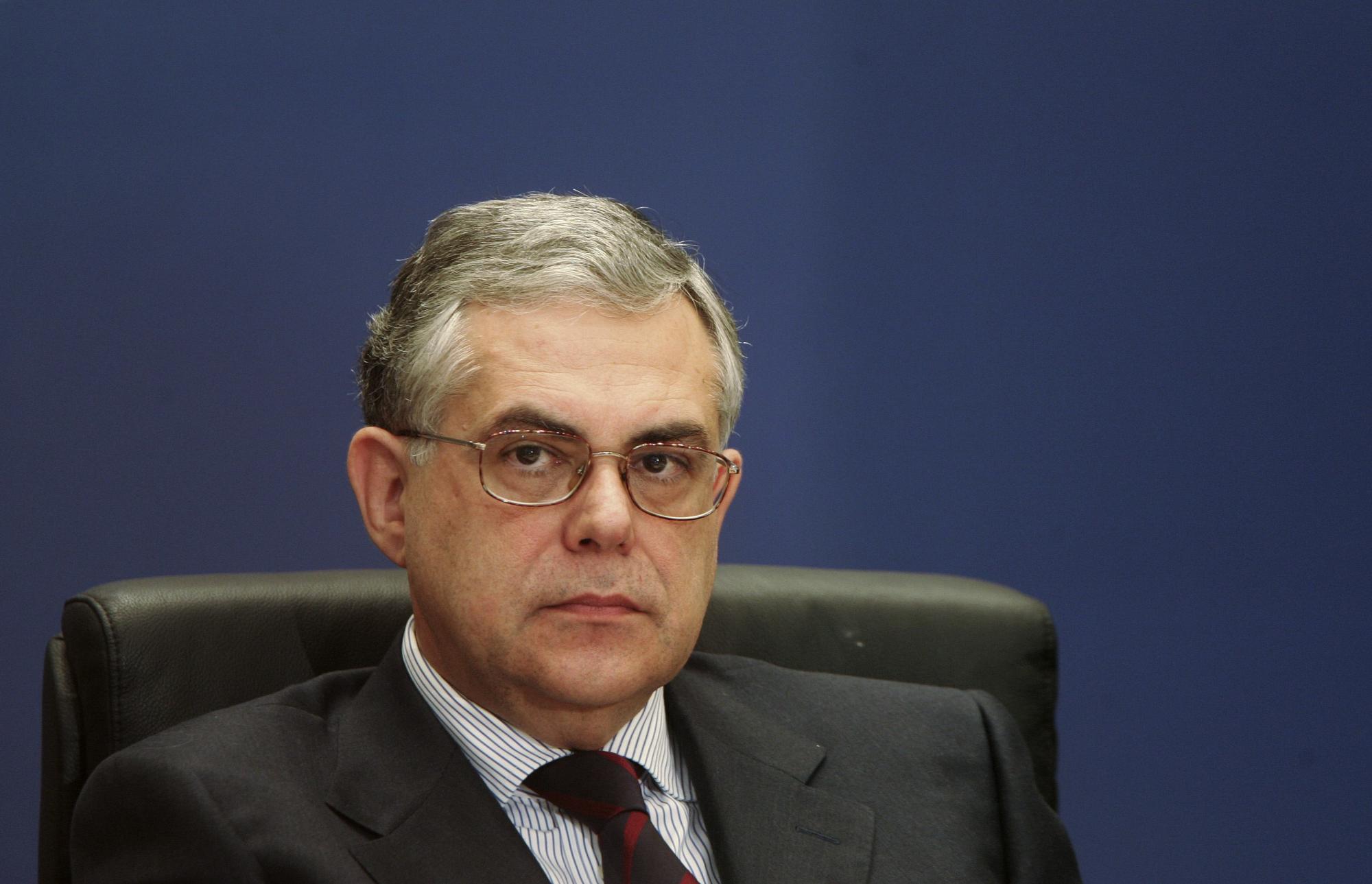 帕帕季莫斯出任希臘新總理 傳德法密謀建立“精英歐元區”