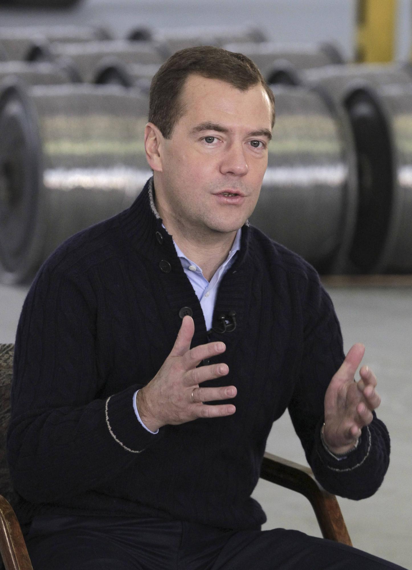 普京為重返克宮決定辯護 梅德韋杰夫遭假粉絲嘲諷