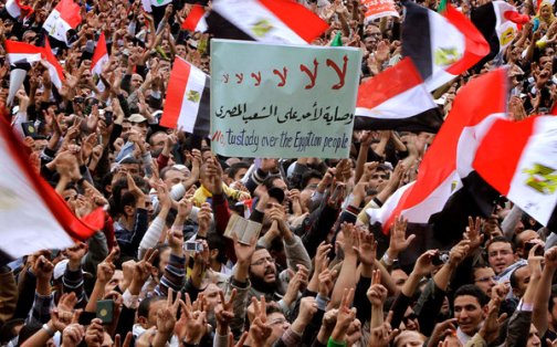 埃及數萬民眾舉行集會示威 要求軍方盡快交權