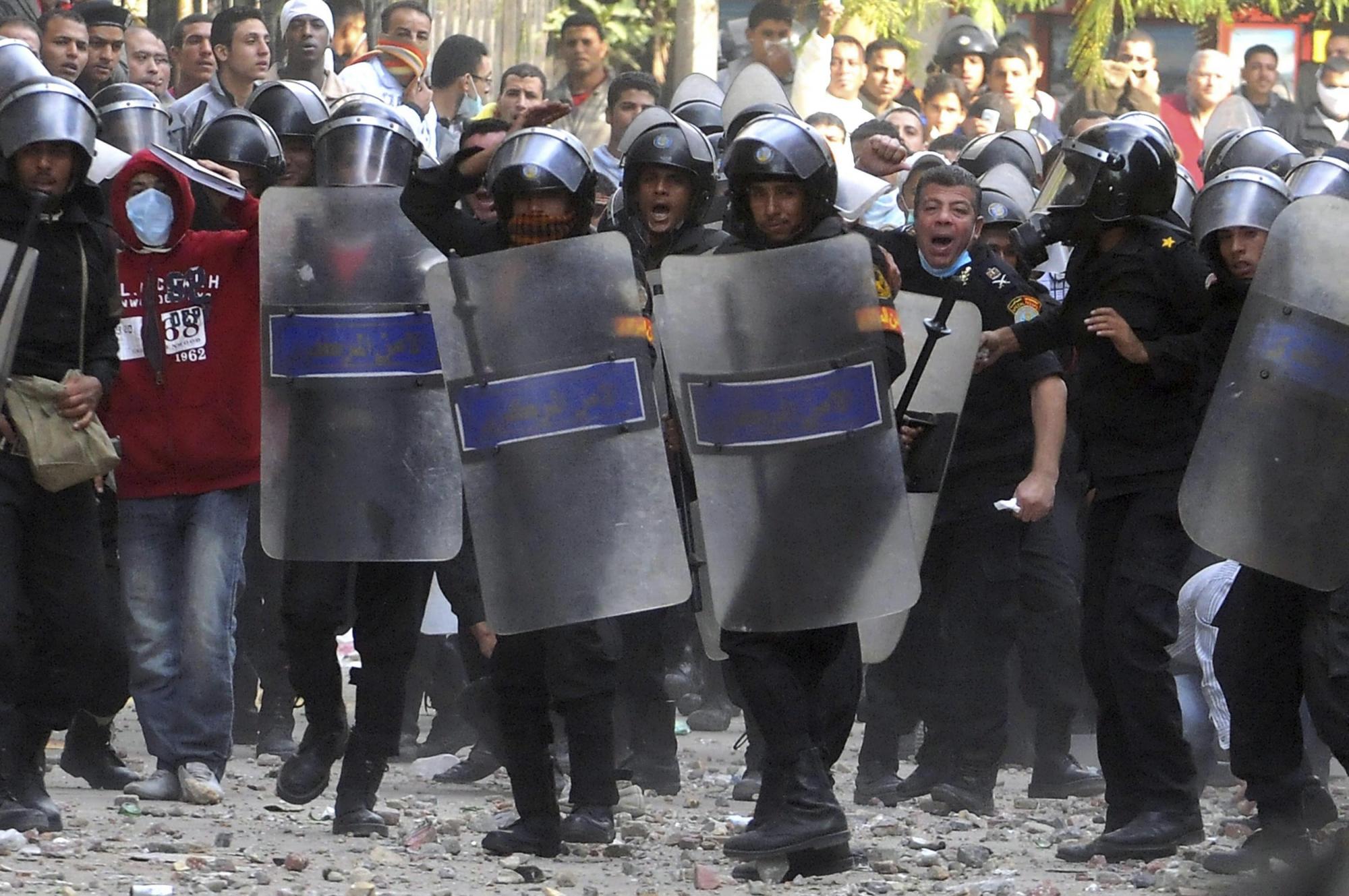 埃及騷亂致千余人死傷 多名總統候選人公開抵制大選