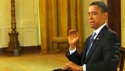 圖:奧巴馬白宮活動(dòng)再遭蒼蠅“攪局”