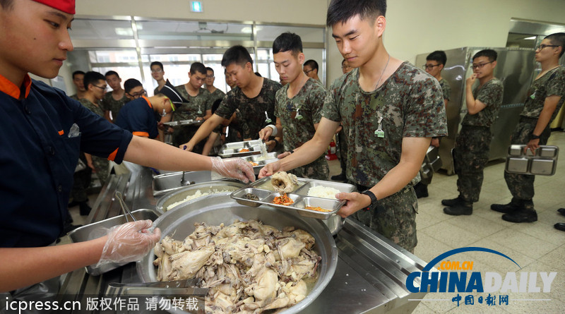 美味大補超幸福！韓國陸軍訓練食譜加入鮑魚參雞湯