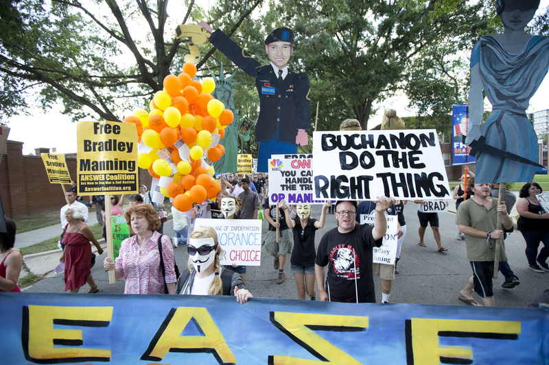 美大兵曼寧泄密案迎來終審 支持者游行示威（組圖）