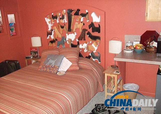 美國“犬吠公園旅館”造型別致 藏身于巨型比格犬內