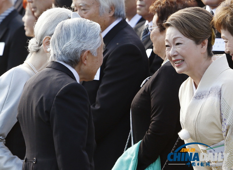 日本天皇夫婦開辦秋季游園會 會見八旬珠峰征服者（組圖）