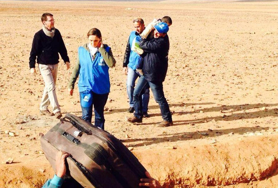 敘利亞4歲男童逃難時(shí)迷失沙漠 與家人在難民營團(tuán)聚