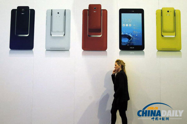 調查:日本四成大學生不閱讀 手機游戲是“禍首”